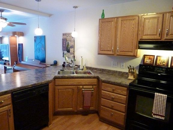 5th image of 1325 Glacier Hill Dr APT 3