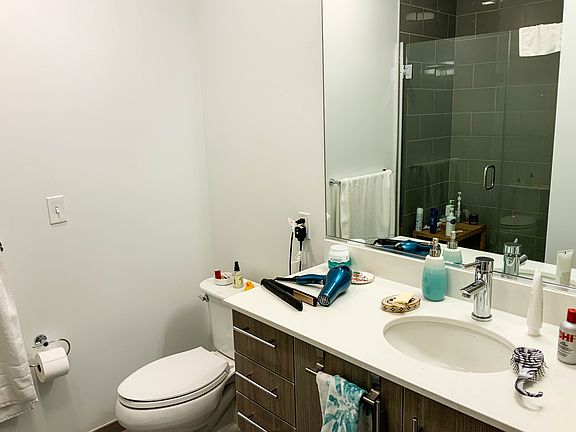 2nd image of 180 Telford St Unit 205