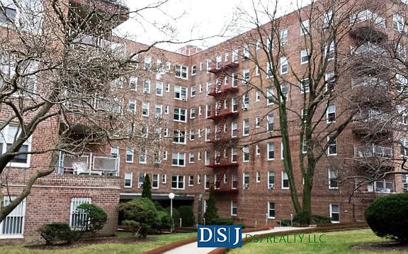 2nd image of 17810 Wexford Ter APT 6E