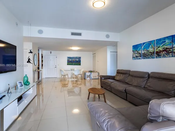 8390 SW 72nd Ave, Miami, FL