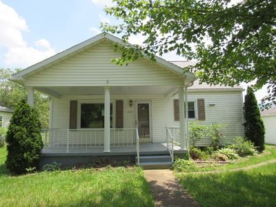 230 Woodstock Ave, Hopwood, PA, 15445