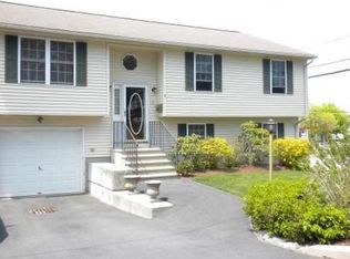 3 Lillian Ln, Cranston, RI 02920