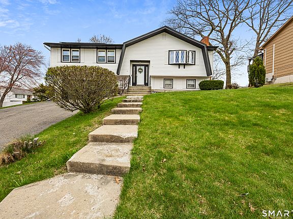 2nd image of 62 White Birch Drive