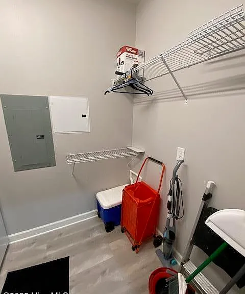 240 Woodlands Way #17 — Photo 11