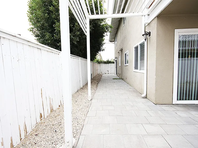 121 Lisa Ln — Photo 23