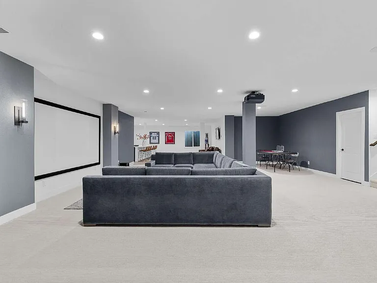 9676 Elizabeth St — Photo 10