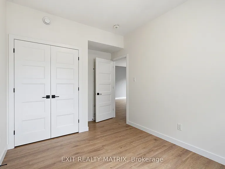 49 Cambridge St — Photo 16
