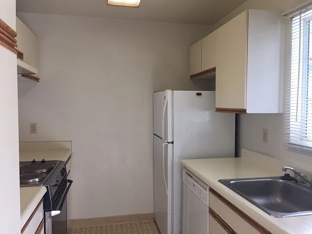 Makakilo Cliffs - 2 bedroom, 2 bath, 2 parking — Photo 2