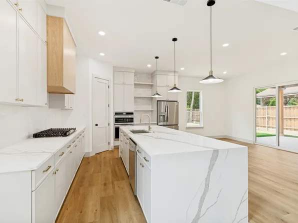 1613 N Bradley St, McKinney, TX 75069