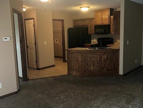 5th image of 1301 Tracy Ave #106
