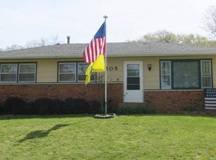 8105 8th St W, Rock Island, IL