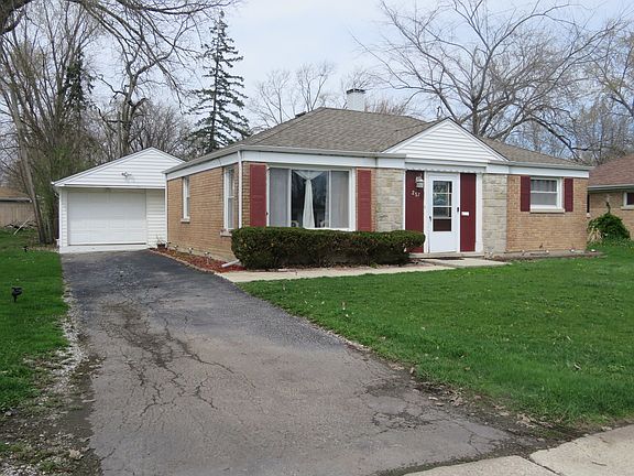 3rd image of 257 Minocqua St