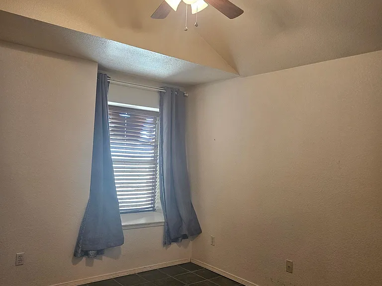 2291 La Senda Dr — Photo 11