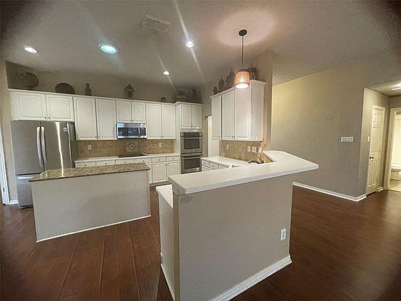 2nd image of 9506 Windy Hollow Dr