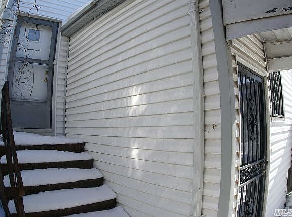 5th image of 10136 223rd St