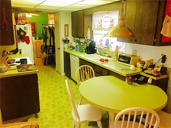 2nd image of 611 Parkwood Ave