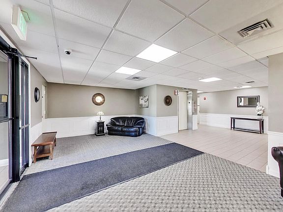 5th image of 1365 Ashland Ave APT 501