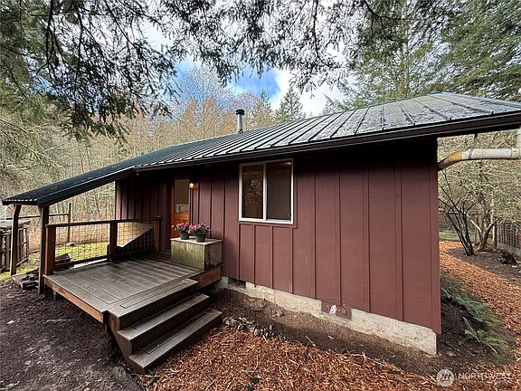 3rd image of 4534 Point Lawrence Road