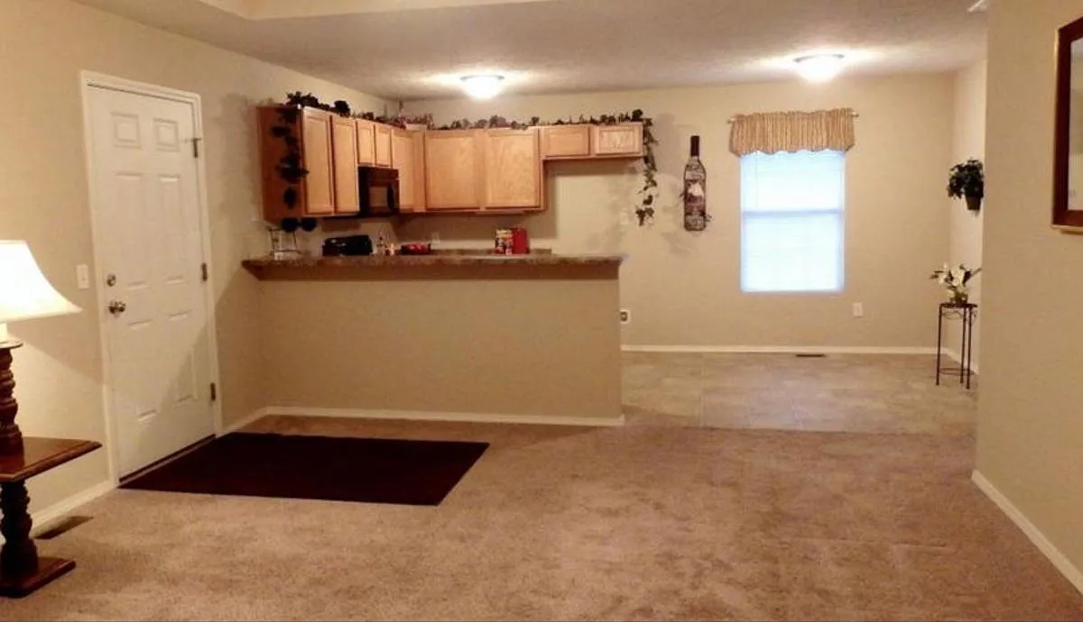 3 bed, 1122 sqft, $1,850 — Photo 3