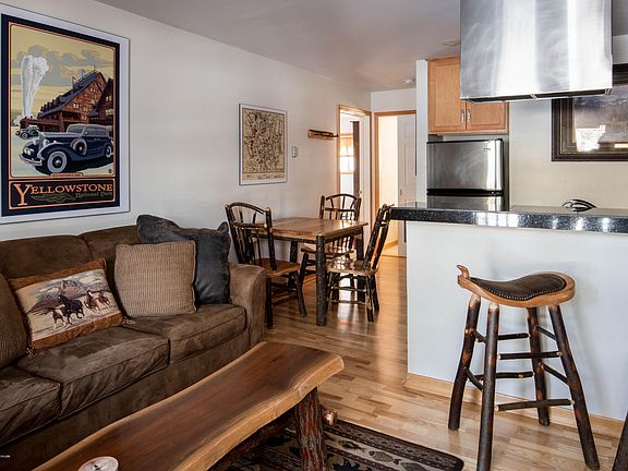4th image of 3940 S Lake Creek Dr #8