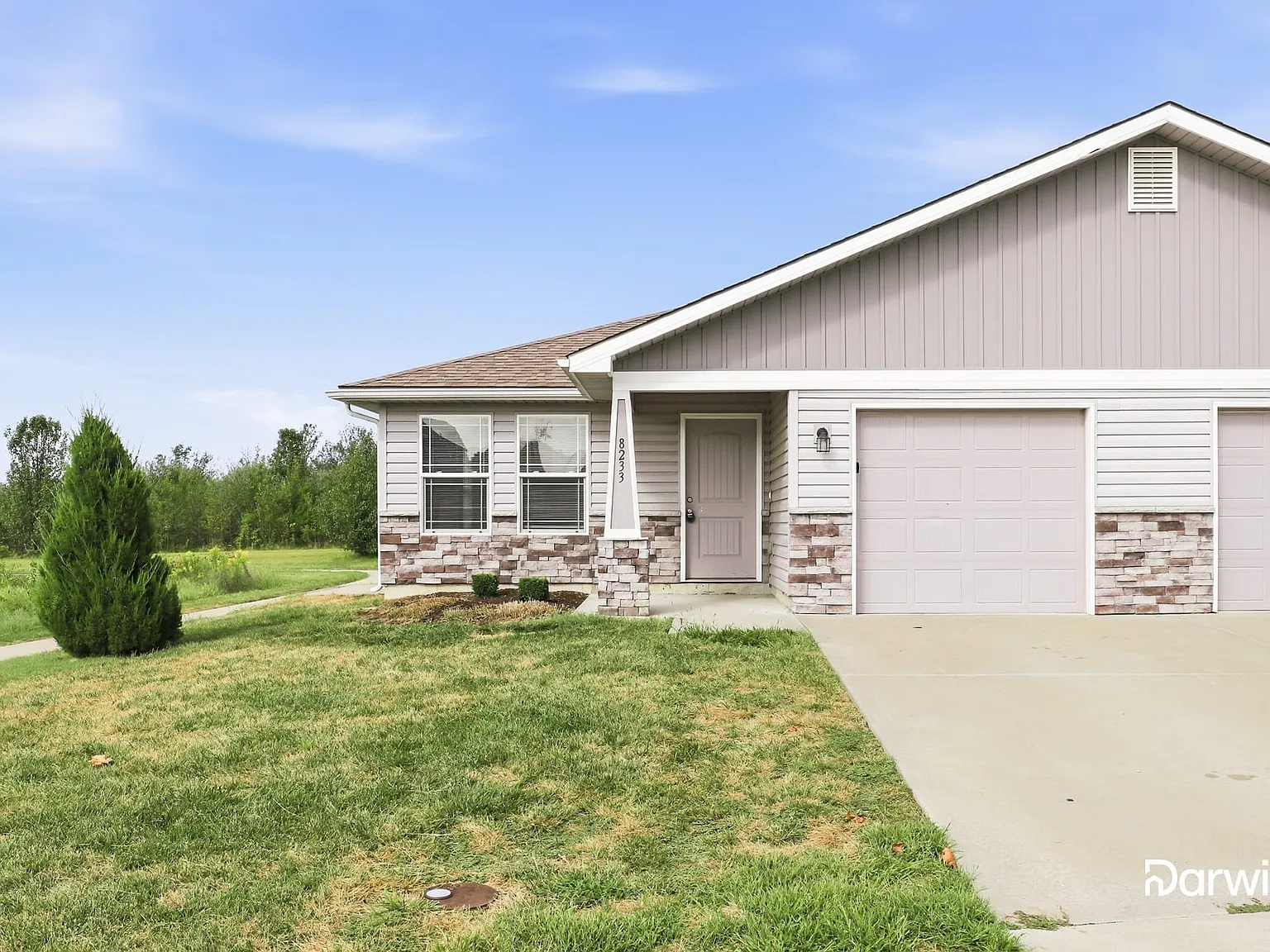 3 bed, 2.0 bath, 1253 sqft, $1,730 — Photo 1