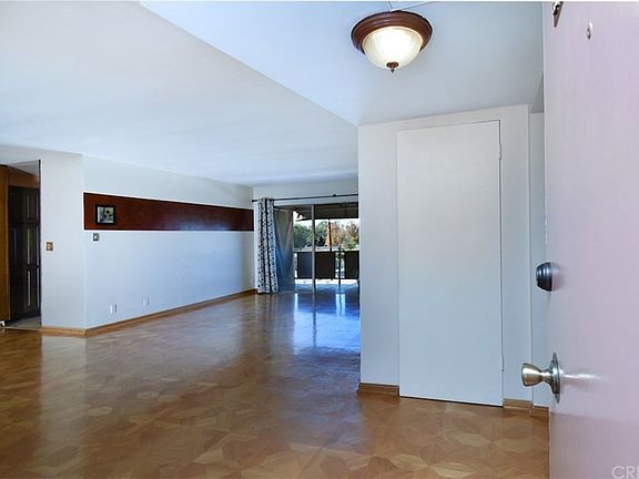 3rd image of 6225 Coldwater Canyon Ave Unit 317