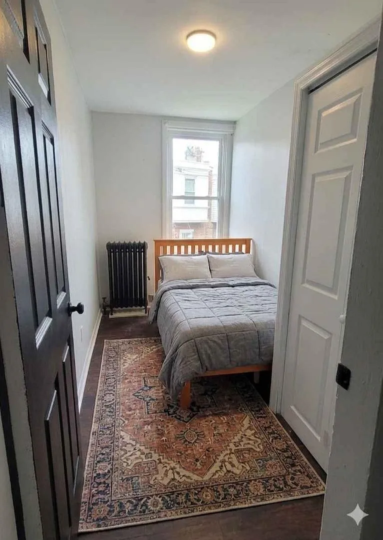 6219 Haverford Ave - Bedroom C — Photo 1