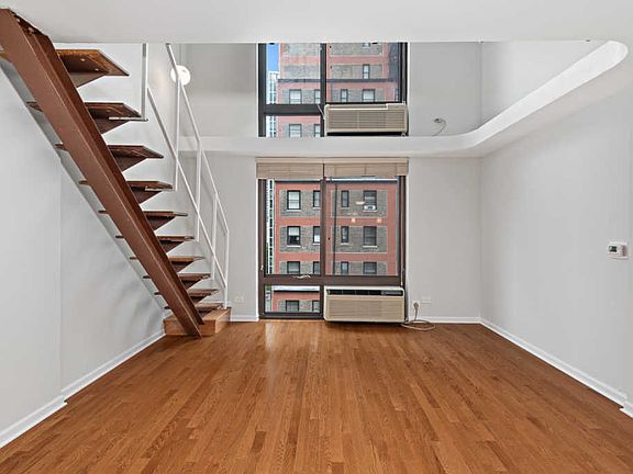 5th image of 1221 N Dearborn Pkwy #806S