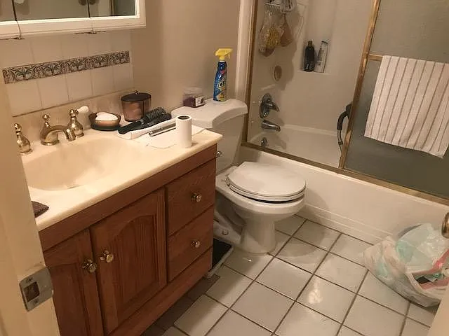 5414 Newcastle Ave #19 — Photo 1