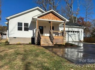 2033 Bost St, Lincolnton, NC 28092