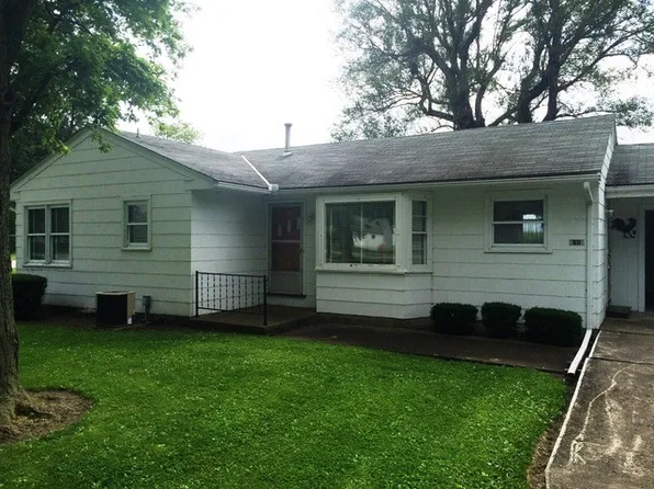 200 N Thompson St, Melvin, IL 60952