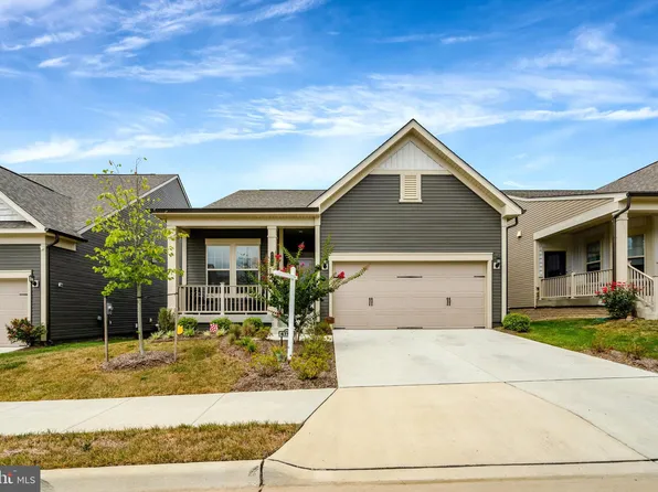 6752 Azalea Garden Ln, Haymarket, VA 20169