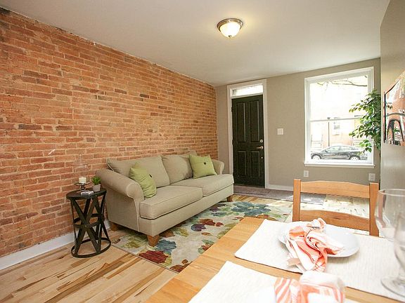 2nd image of 22 S Washington St