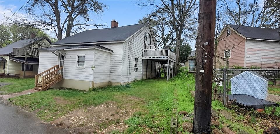 2nd image of 2 Willow St
