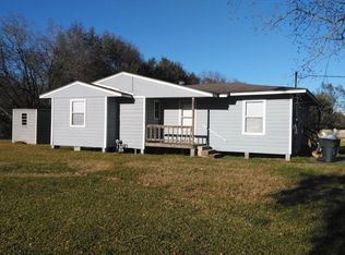 7075 Howe St, Groves, TX 77619