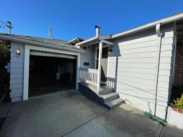 1775 141st Ave — Photo 42