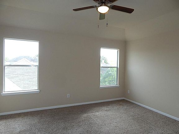 4th image of 6428 Mountain Pines Ln