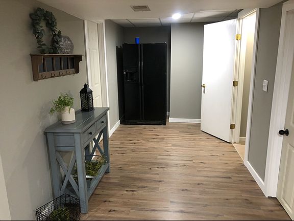 5th image of 4056 Westridge Dr