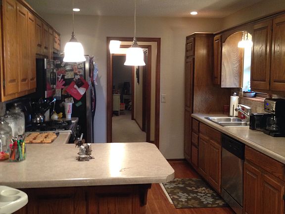 2nd image of 601 Dogwood Ct