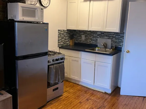 203 Chrystie Street image 1 of 8