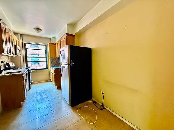 5th image of 345 W 145th St APT 12B4