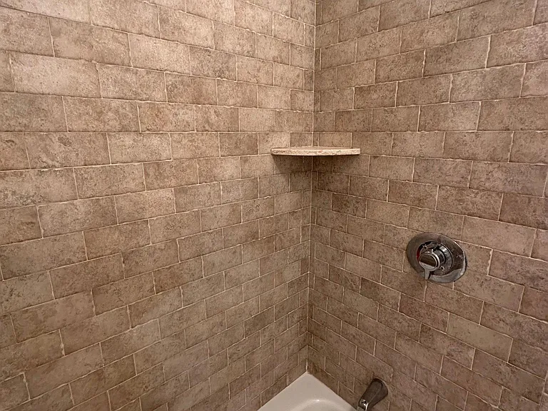 100 Park Ave #203 — Photo 7