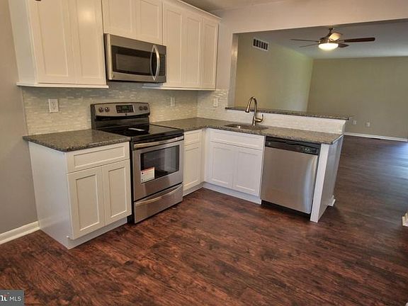 4th image of 147 Evan Ct #147