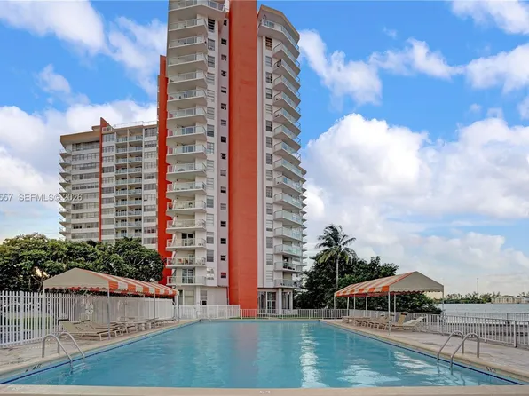 1301 Miami Gardens Dr #403W, Miami, FL 33179