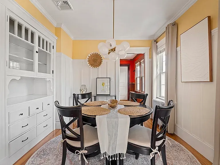 2 bed, 908 sqft, $3,600 — Photo 4