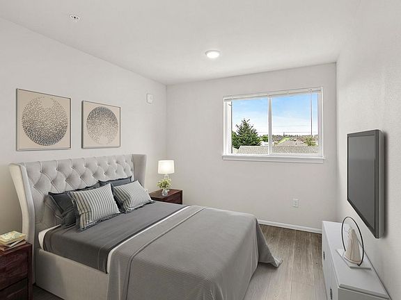 5th image of 4338 S Cedar St #48