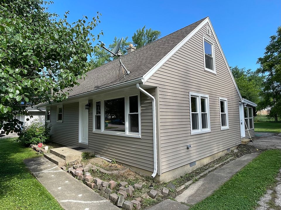 1st image of 18114 W Lindenwood Dr