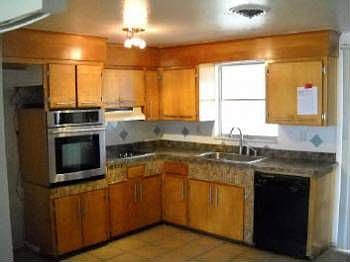 2nd image of 66 Lakeview Ln