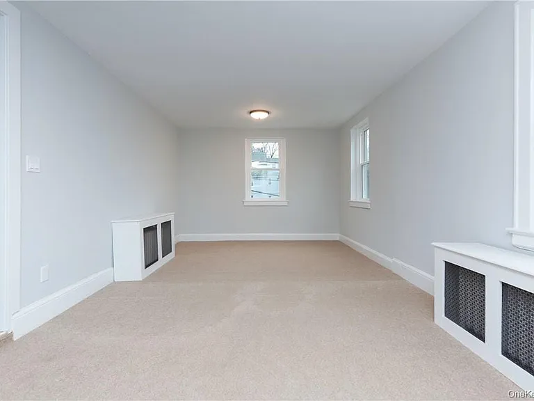 167 Brook St #2 — Photo 10