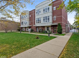 4529 W School St, Chicago, IL 60641